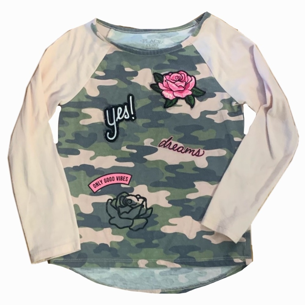 💕3 for $10💕Girls camo T-shirt